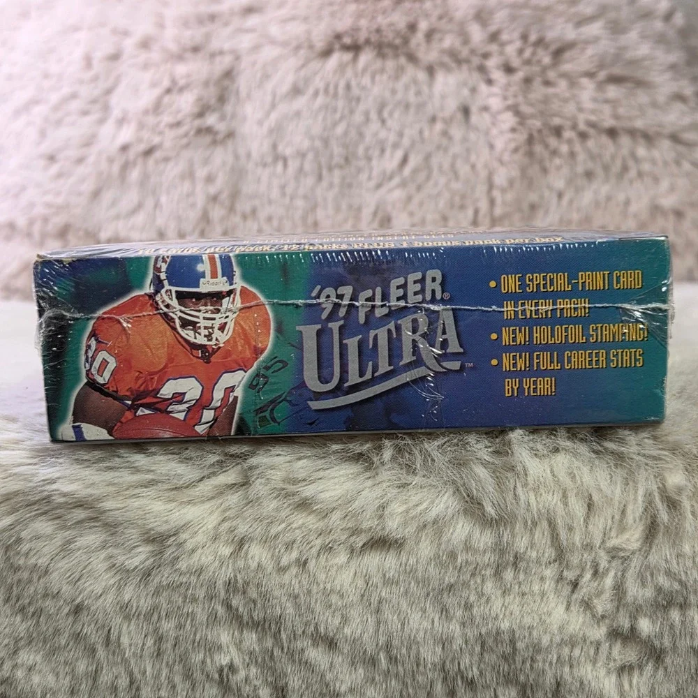 1997 Fleer Ultra Football Hobby Box Factory Sealed 13 Packs 97 Rookies DM1070